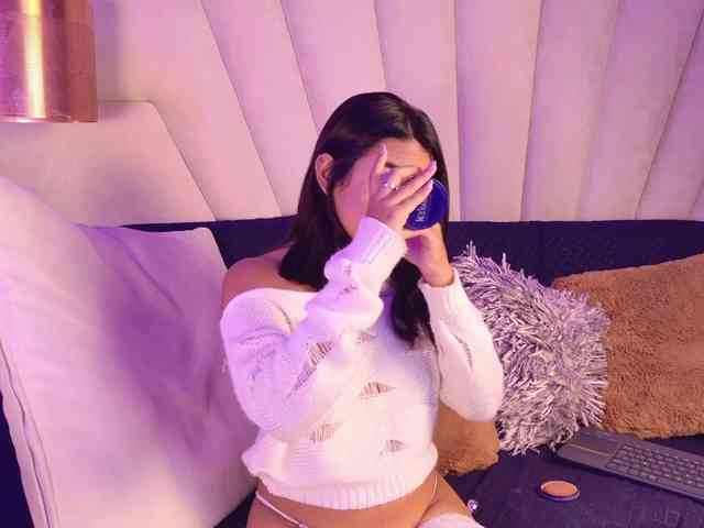 Alyssa-Ray Alyssa-Ray