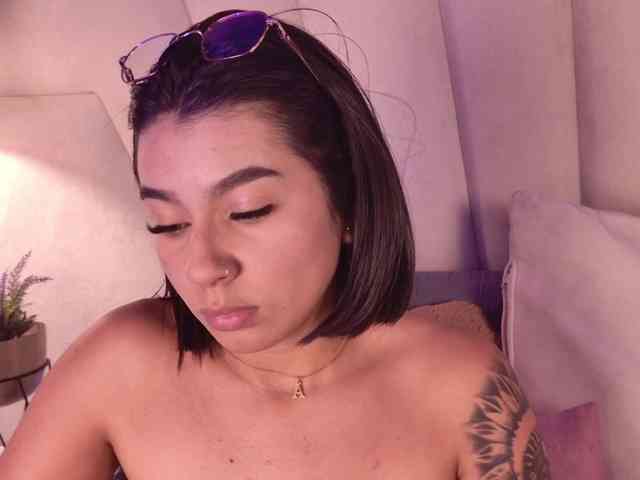 Alyssa-Ray Alyssa-Ray