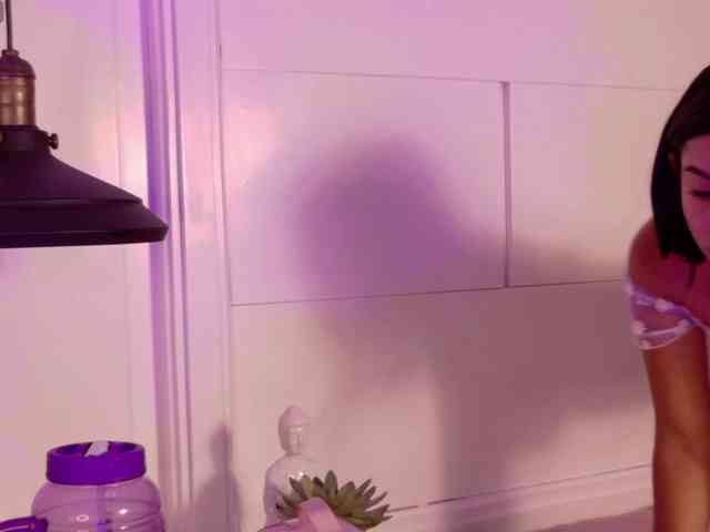 Alyssa-Ray Alyssa-Ray