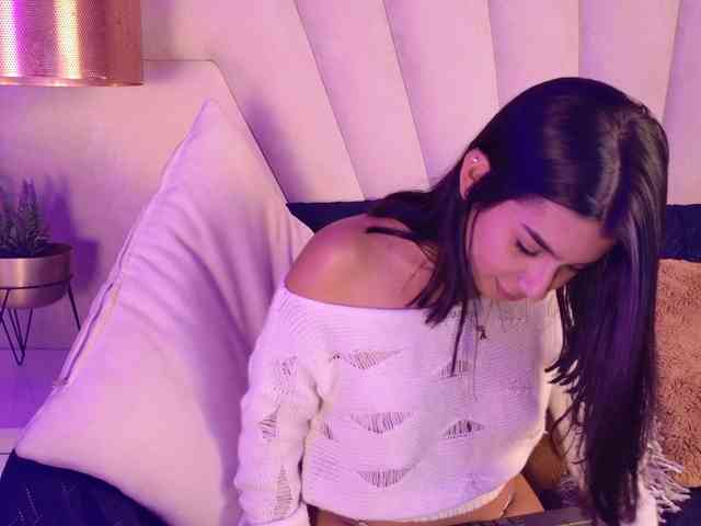 Alyssa-Ray Alyssa-Ray