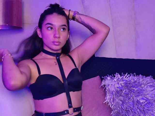 Alyssa-Ray Alyssa-Ray