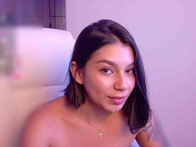Alyssa-Ray webcam