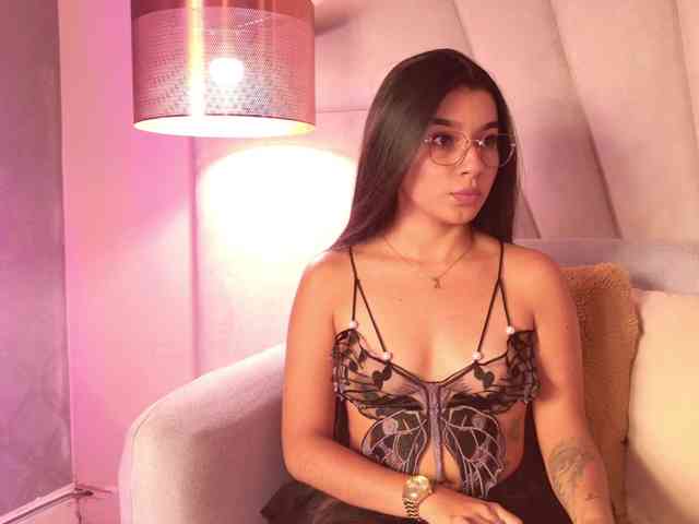 Alyssa-Ray webcam