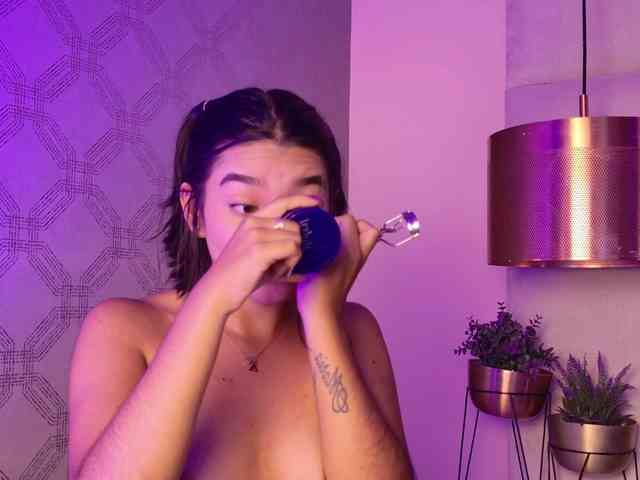 Alyssa-Ray Alyssa-Ray