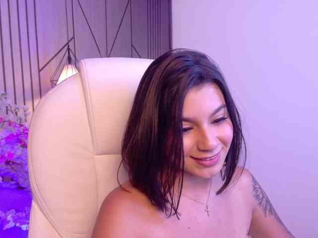 Alyssa-Ray webcam