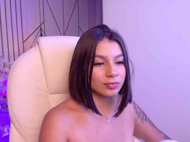 Alyssa-Ray Alyssa-Ray