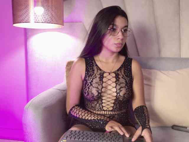 Alyssa-Ray webcam