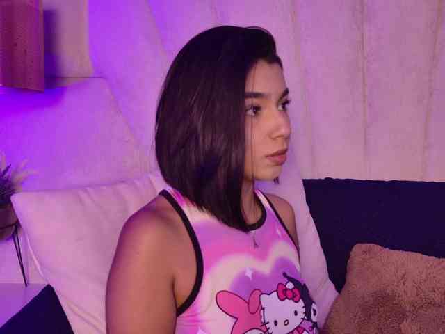 Alyssa-Ray Alyssa-Ray