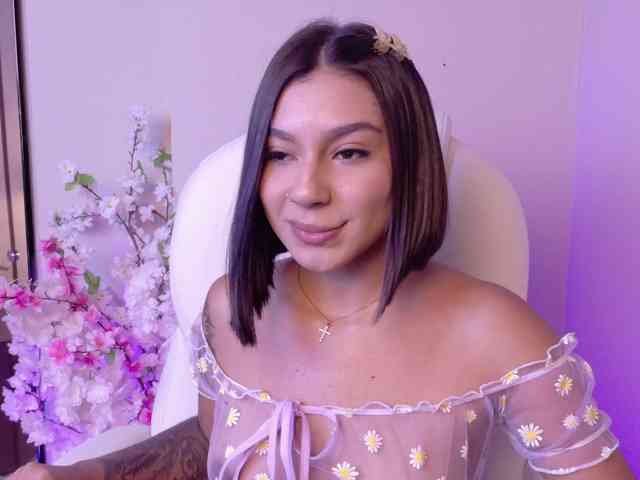 Alyssa-Ray Alyssa-Ray