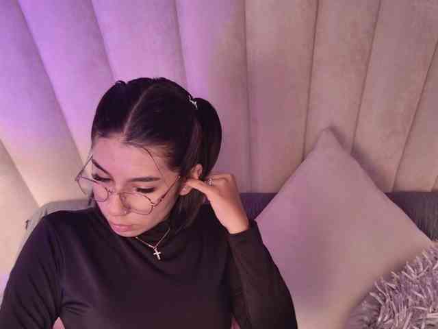 Alyssa-Ray Alyssa-Ray