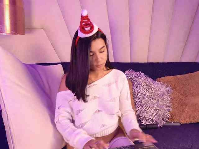 Alyssa-Ray Alyssa-Ray