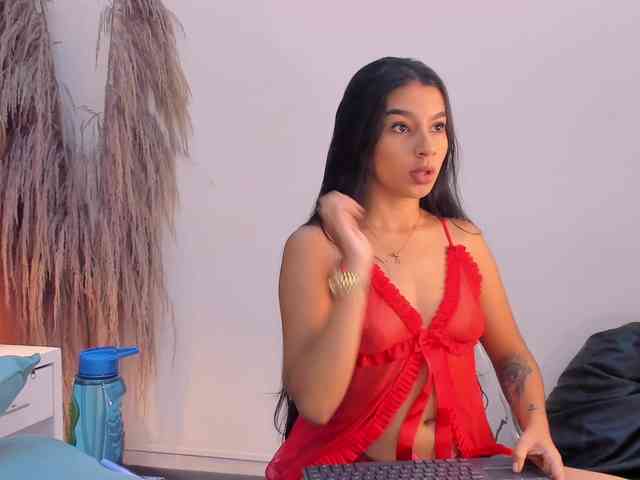 Alyssa-Ray webcam