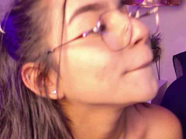 Alyssa-Ray Alyssa-Ray