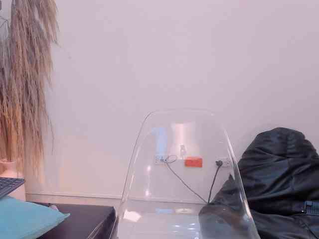 Alyssa-Ray webcam