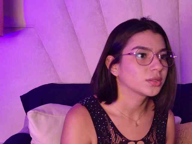 Alyssa-Ray Alyssa-Ray