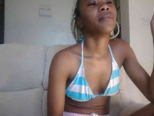 Pretyass webcam