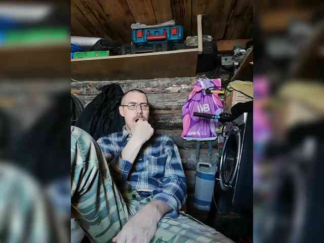 sergei747 Live Webcam on BongaCams