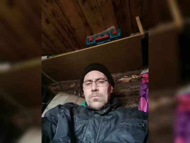 sergei747 Live Webcam on BongaCams