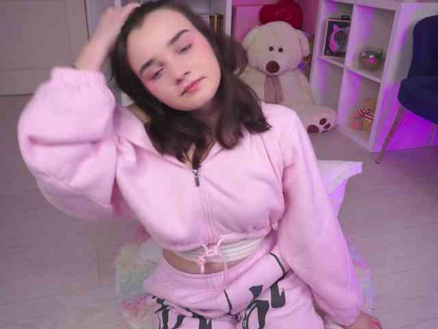 AryaStarky webcam