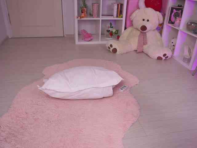 AryaStarky webcam