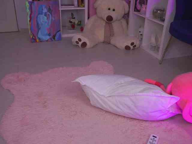 AryaStarky webcam