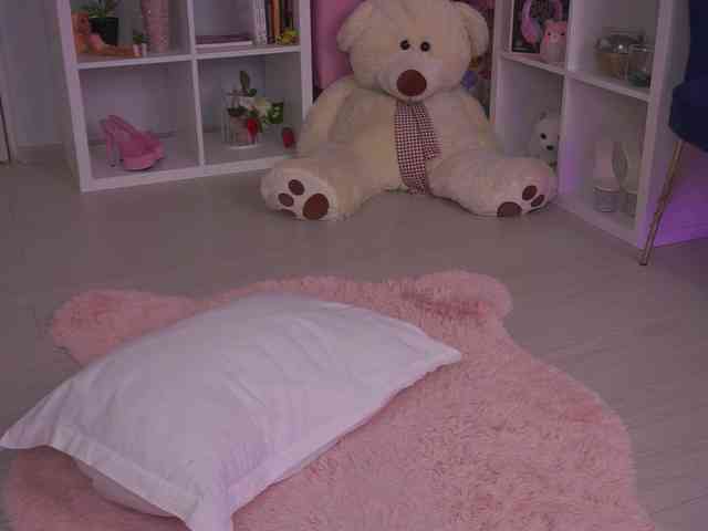 AryaStarky webcam