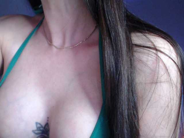 MissyDior's BongaCams show and profile