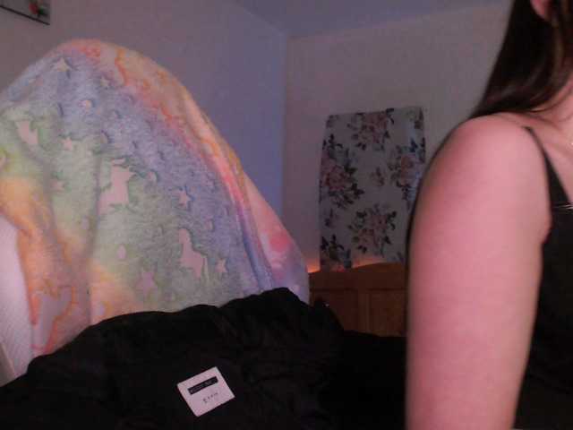 MissyDior's BongaCams show and profile