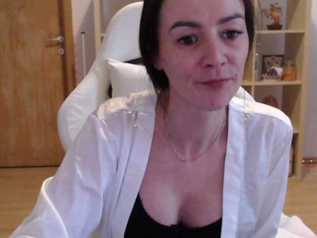 MissyDior's BongaCams show and profile