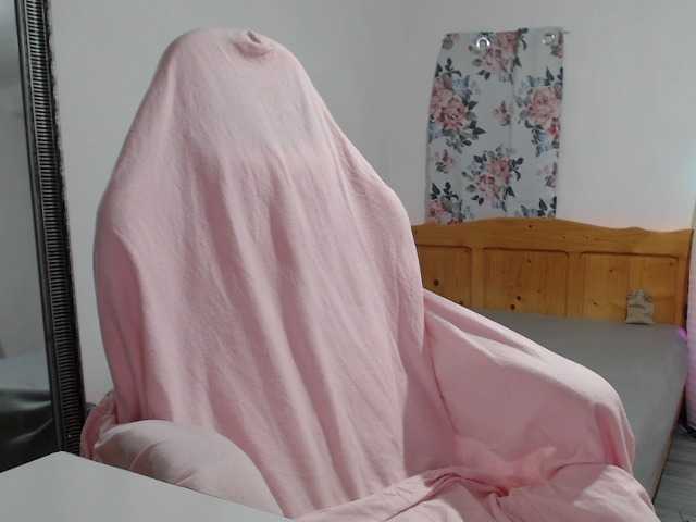 le modèle MissyDior est en webcam porno dans un show sur le site bongacams, il possède les tags suivants: White/Caucasian,Brunette,Trimmed