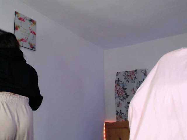 MissyDior live cam profile