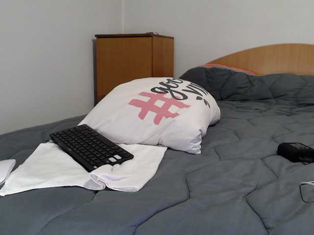 MissyDior's BongaCams show and profile