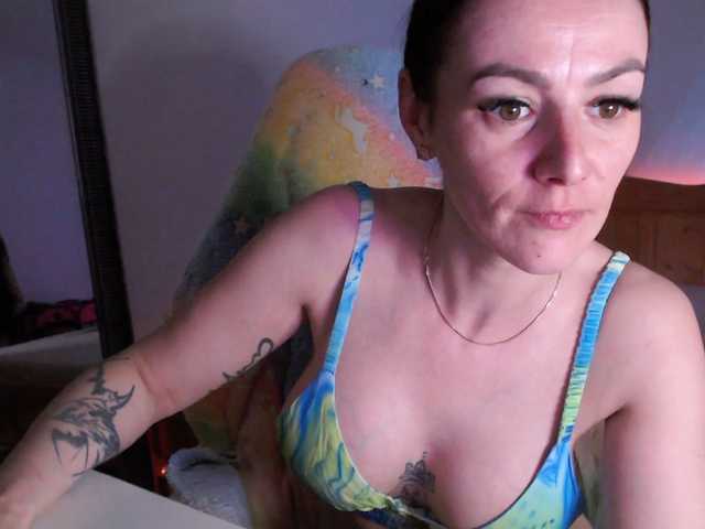 MissyDior's BongaCams show and profile