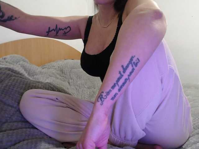 MissyDior's BongaCams show and profile