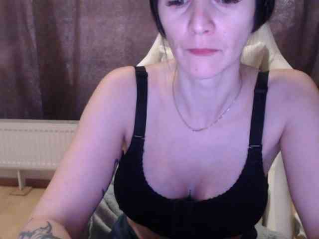 MissyDior Live Webcam on BongaCams