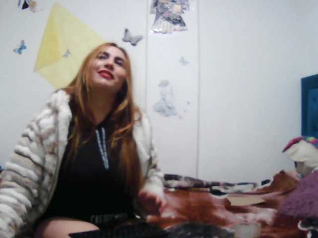 Addystuart-'s BongaCams show and profile