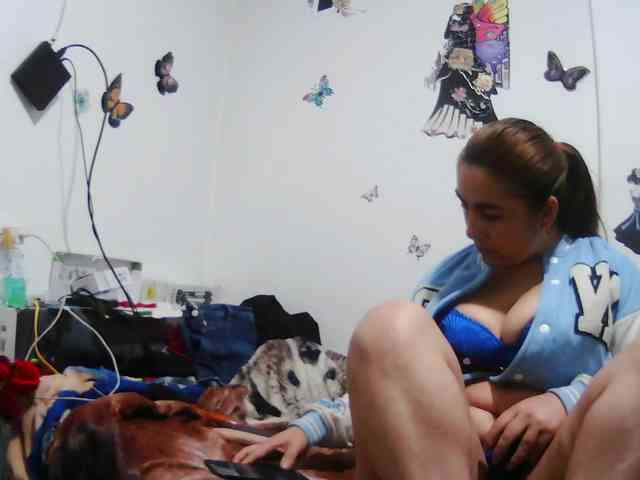Addystuart- webcam