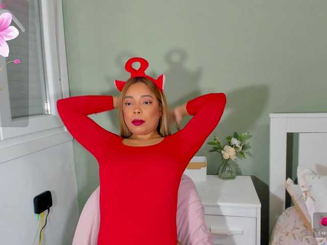 Iratii7's BongaCams show and profile