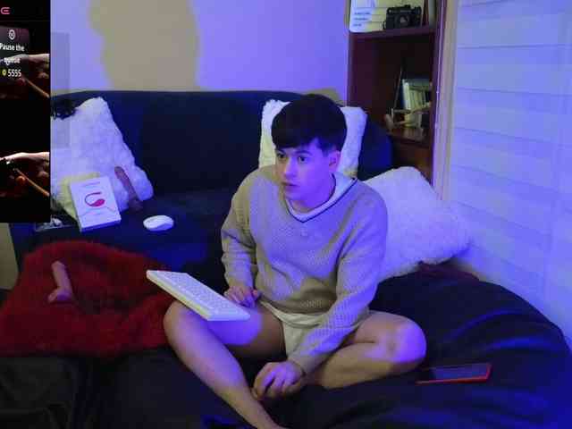 tightncuteass Live Webcam on BongaCams