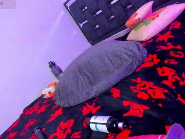 elizgoud's BongaCams show and profile