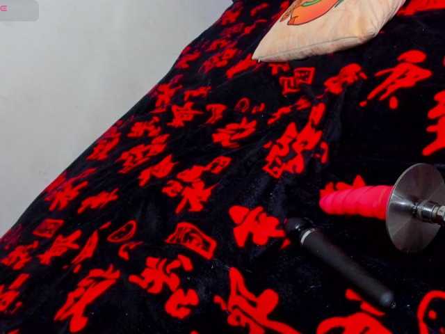 elizgoud's BongaCams show and profile