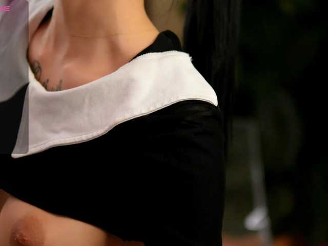 EvaAmanti's BongaCams show and profile