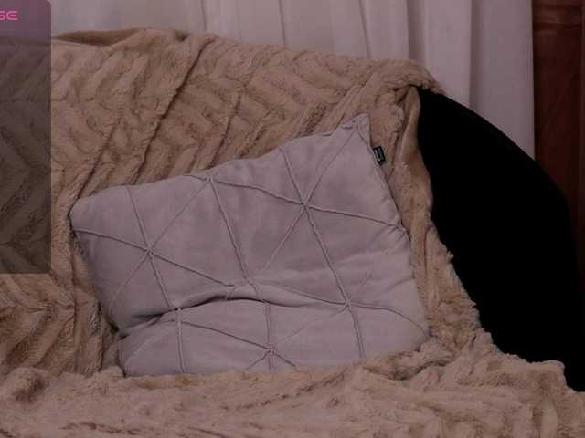 EvaAmanti's BongaCams show and profile