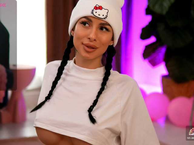 EvaAmanti's BongaCams show and profile