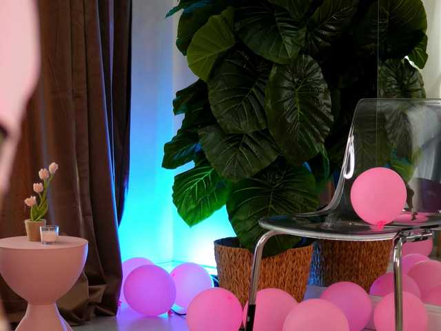 EvaAmanti's BongaCams show and profile