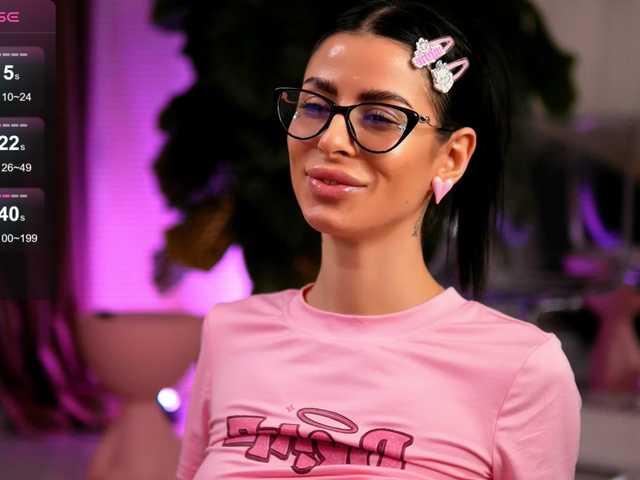 EvaAmanti's BongaCams show and profile