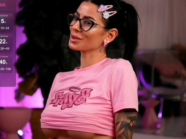 EvaAmanti's BongaCams show and profile