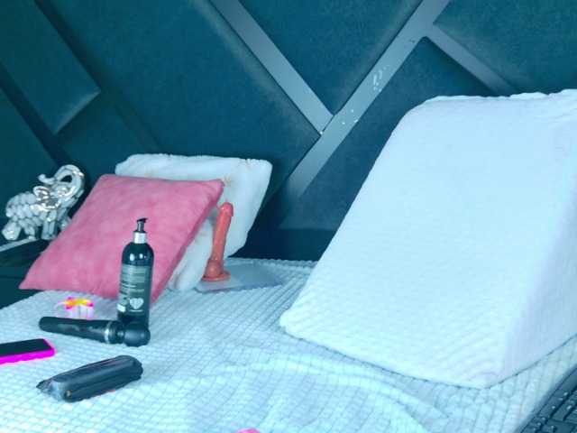 LexyRooss's BongaCams show and profile