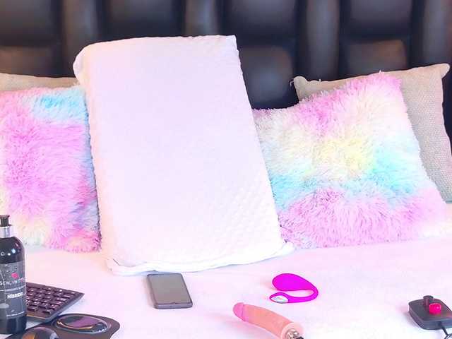 LexyRooss's BongaCams show and profile