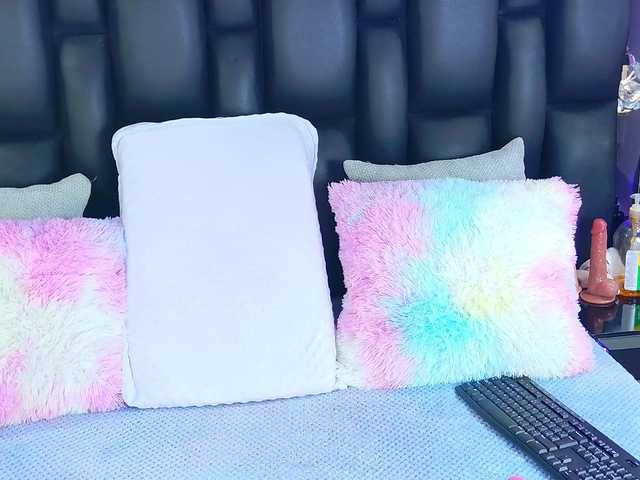 LexyRooss's BongaCams show and profile